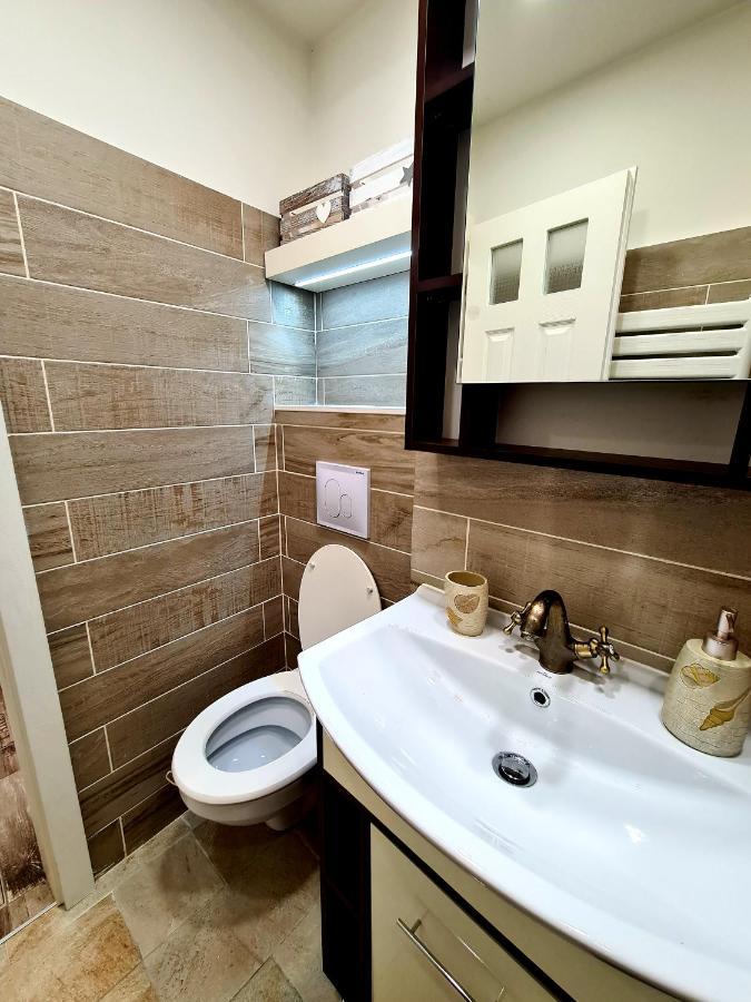 Best Apartment Central Hunedoara Eksteriør billede